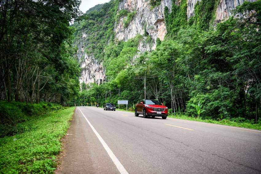 REVIEW: 2022 Honda HR-V RS e:HEV SUV tested 1466915