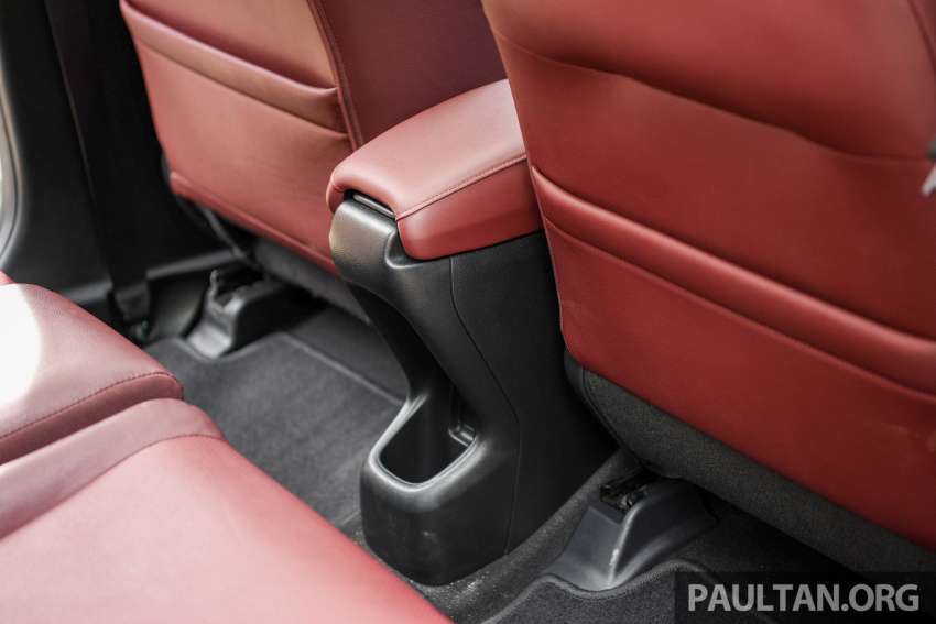 Honda HR-V 2022 vs 2021 – new RV compared to old RU generation, side-by-side gallery of both SUVs 1467690