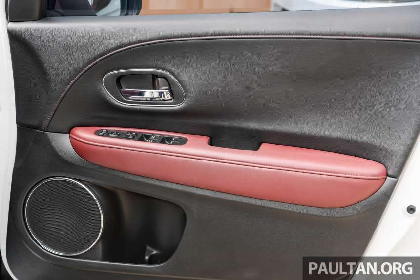 Honda HR-V 2022 vs 2021 – new RV compared to old RU generation, side-by-side gallery of both SUVs 1467691