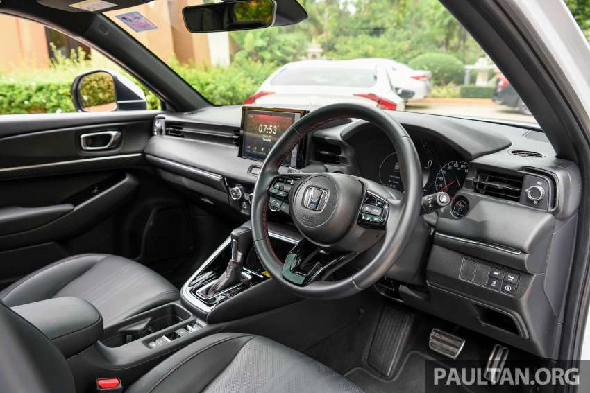 Honda HR-V 2022 vs 2021 – new RV compared to old RU generation, side-by-side gallery of both SUVs 1467671