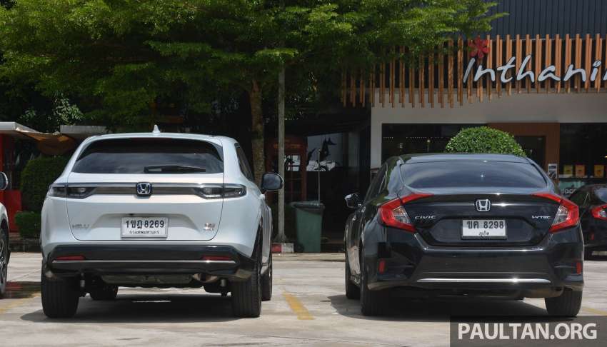 Honda HR-V 2022 vs 2021 – new RV compared to old RU generation, side-by-side gallery of both SUVs 1467664