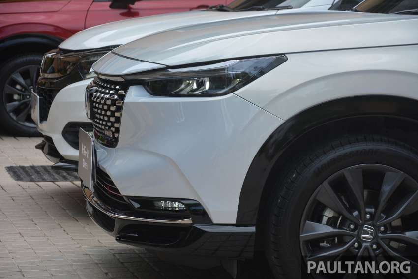 Honda HR-V 2022 vs 2021 – new RV compared to old RU generation, side-by-side gallery of both SUVs 1467649