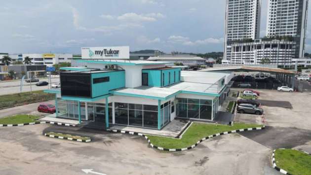 Beli kereta terpakai di Malaysia – bagaimana anda boleh elak kenderaan banjir & perbatuan yang diubah?