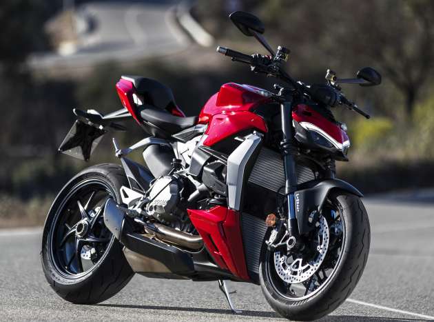 FIRST LOOK: 2022 Ducati Streetfighter V2, RM101,900