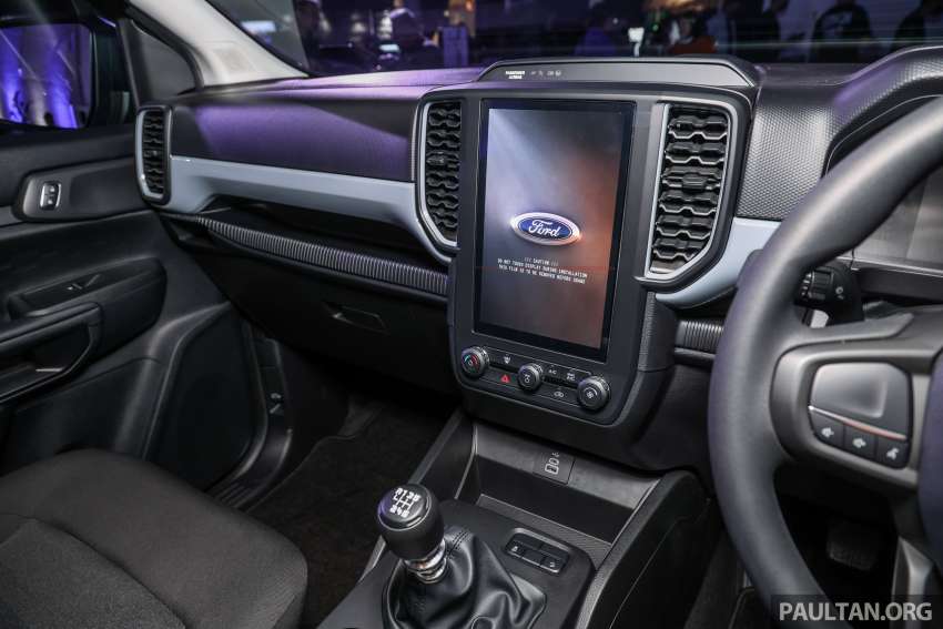 Ford Ranger 2022 dilancarkan di Malaysia — tujuh varian, bermula dari RM109k; Raptor ditunjuk, tiba Q4 1487988