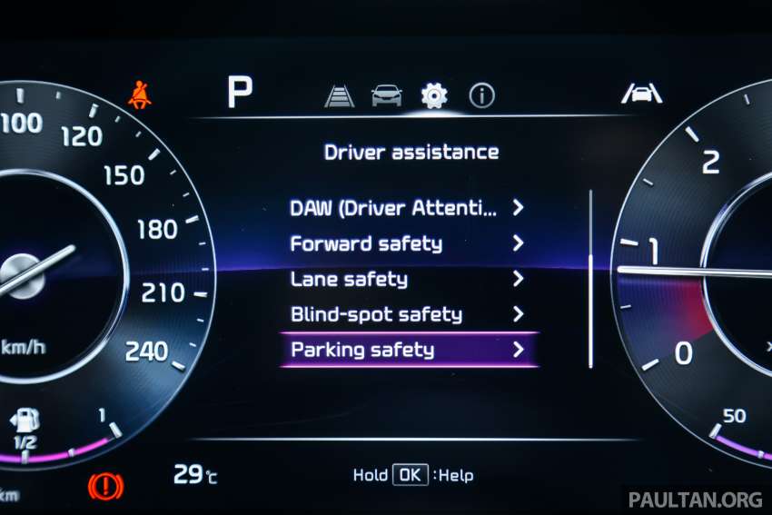 2022 Kia Carnival CKD in Malaysia – live photos of MPV in 8-Seater Mid and High guises; from RM231k 1501433