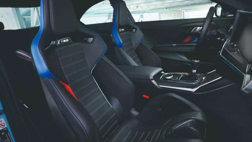 2023 BMW M2 with M Performance Parts – stacked exhaust pipes, plenty of carbon-fibre, large rear wing 1529185