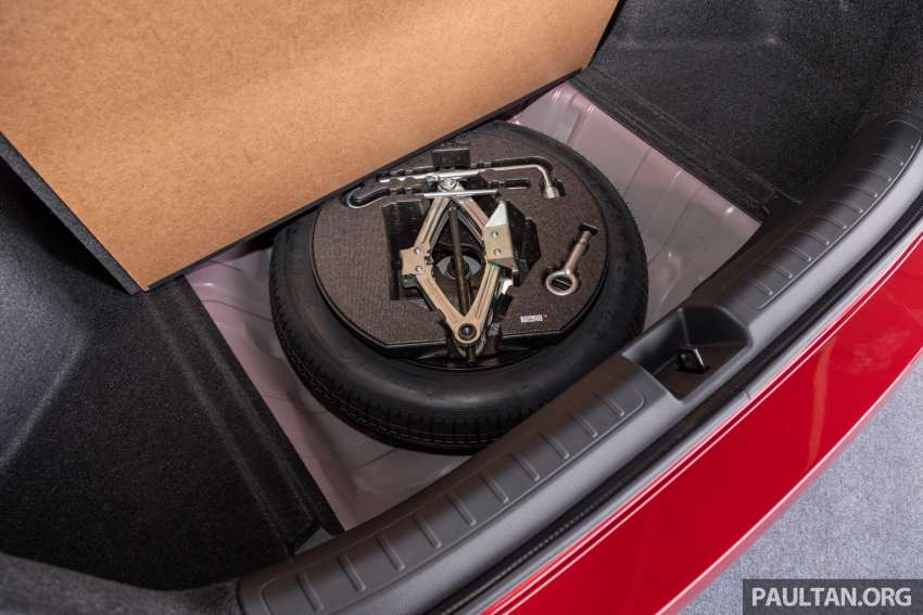 Honda Civic RS e:HEV dilancarkan di Malaysia – RM166,500, hibrid i-MMD 2.0L, 184 PS/315 Nm 1544127