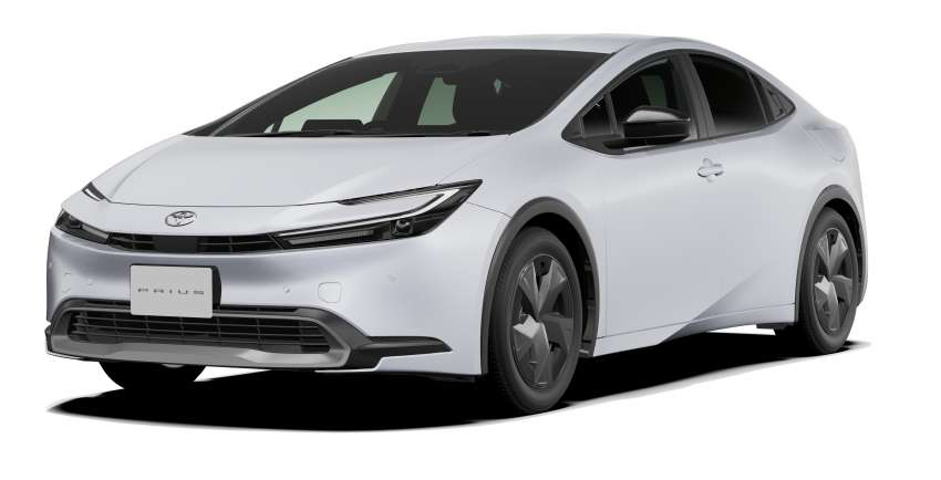 2023 Toyota Prius 1.8 and 2.0 hybrid launched in Japan 1565150
