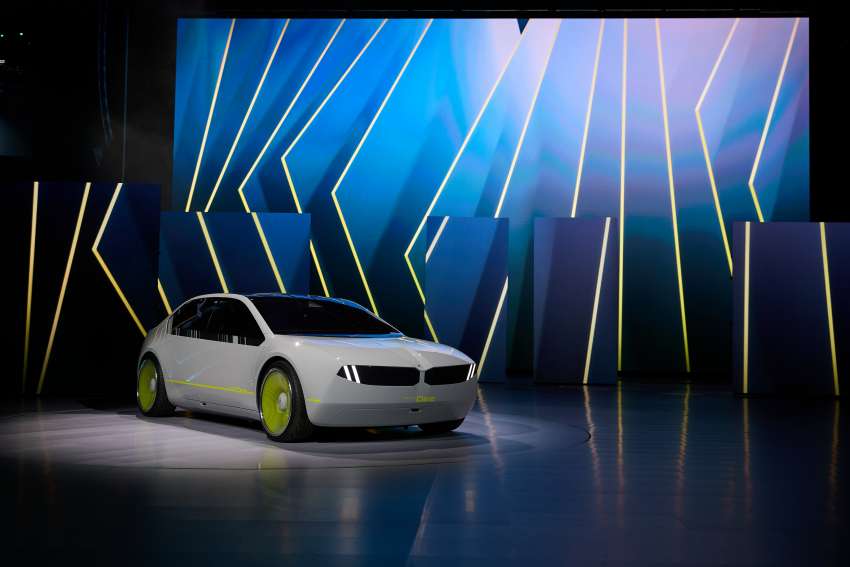 BMW i Vision Dee debuts at CES – colour-changing EV concept with massive HUD; previews the Neue Klasse 1563818