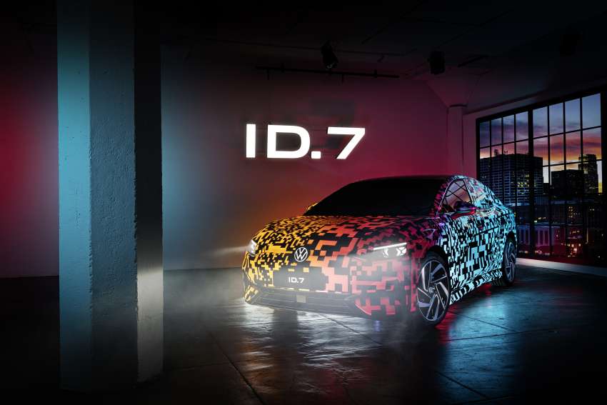 Volkswagen ID.7 debuts with trippy camo at CES – EV sedan with 700 km of range; launch in Q2 this year 1562714