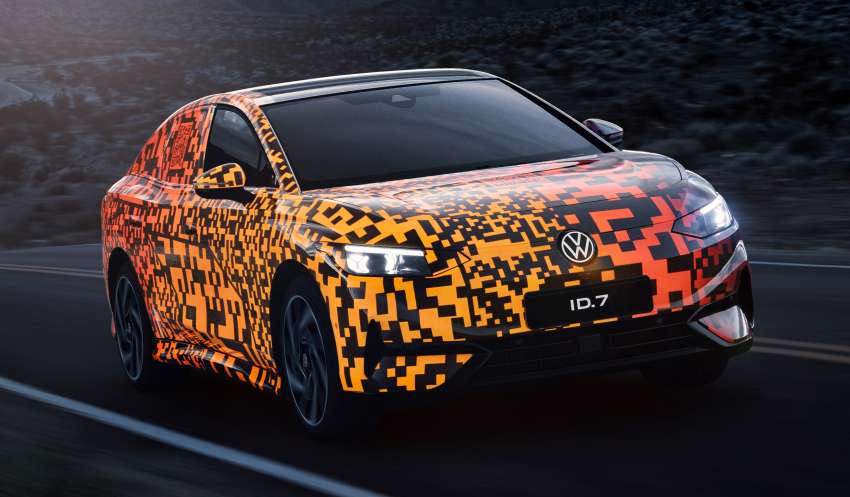 Volkswagen ID.7 debuts with trippy camo at CES – EV sedan with 700 km of range; launch in Q2 this year 1562699