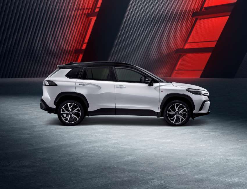 2023 Toyota Corolla Cross GR Sport in Malaysia – sportier looks inside/out, tuned suspension; RM142k 1577766