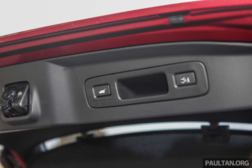 VIDEO: Honda HR-V 2023 — Turbo atau RS hibrid? 1593865