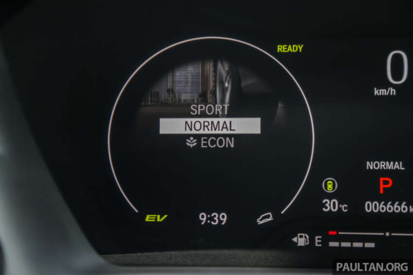 VIDEO: Honda HR-V 2023 — Turbo atau RS hibrid? 1593806