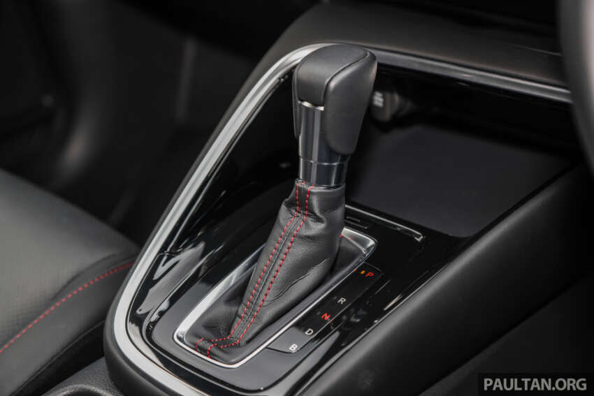 VIDEO: Honda HR-V 2023 — Turbo atau RS hibrid? 1593824