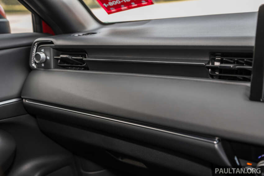 VIDEO: Honda HR-V 2023 — Turbo atau RS hibrid? 1593829