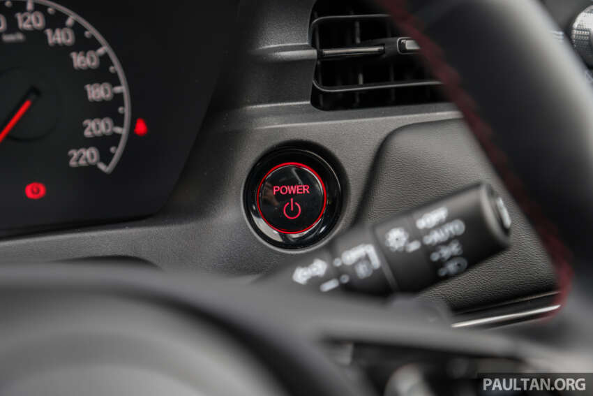 VIDEO: Honda HR-V 2023 — Turbo atau RS hibrid? 1593771