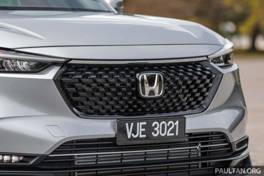 VIDEO: Honda HR-V 2023 — Turbo atau RS hibrid? 1593596