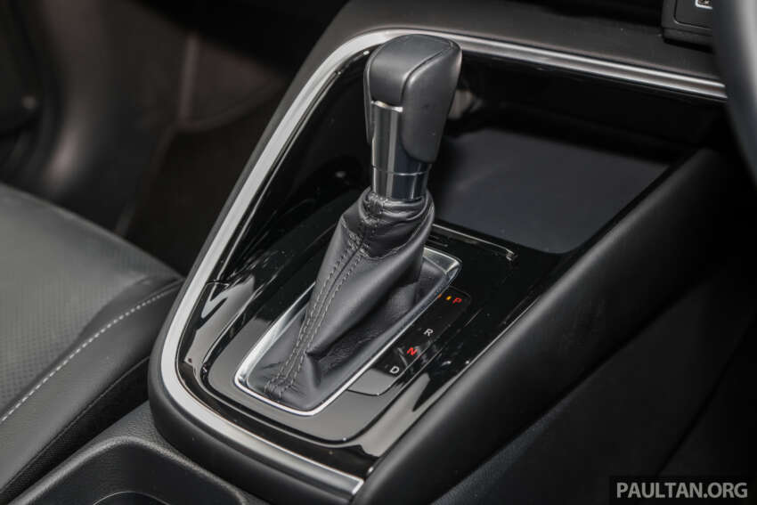 VIDEO: Honda HR-V 2023 — Turbo atau RS hibrid? 1593676