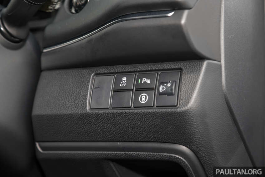 VIDEO: Honda HR-V 2023 — Turbo atau RS hibrid? 1593696