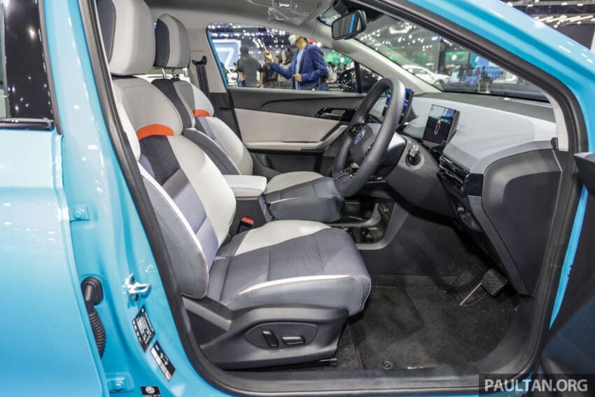 Bangkok 2023: MG 4 Electric, a funky EV hatchback priced below 1m baht – 425 km range, from RM111k 1595455