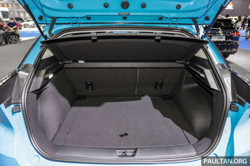 Bangkok 2023: MG 4 Electric, a funky EV hatchback priced below 1m baht – 425 km range, from RM111k 1595460