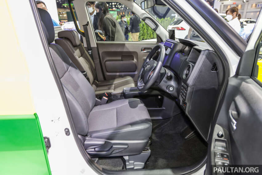 Bangkok 2023: Toyota Thai Taxi – liquefied petroleum gas hybrid concept based on JPN Taxi with local livery 1595326