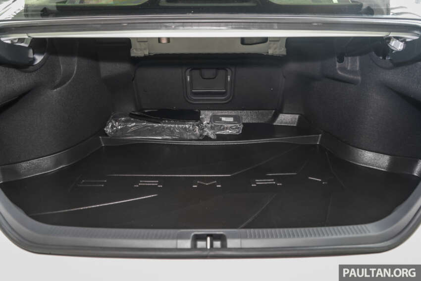 UMW Toyota Motor presents multi-pathway strategy to achieve carbon neutrality – more hybrids, EVs coming 1612835