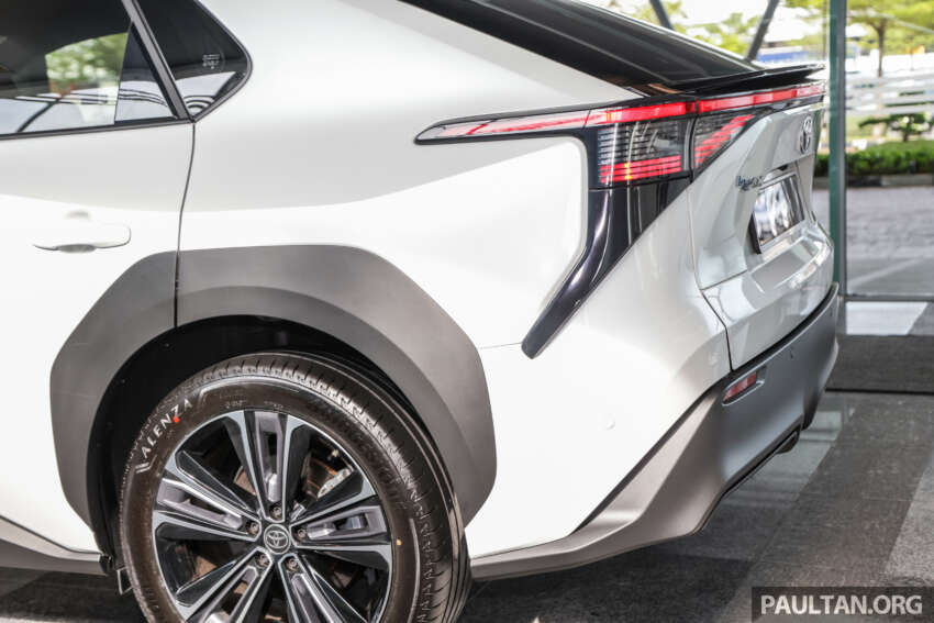 UMW Toyota Motor presents multi-pathway strategy to achieve carbon neutrality – more hybrids, EVs coming 1612721