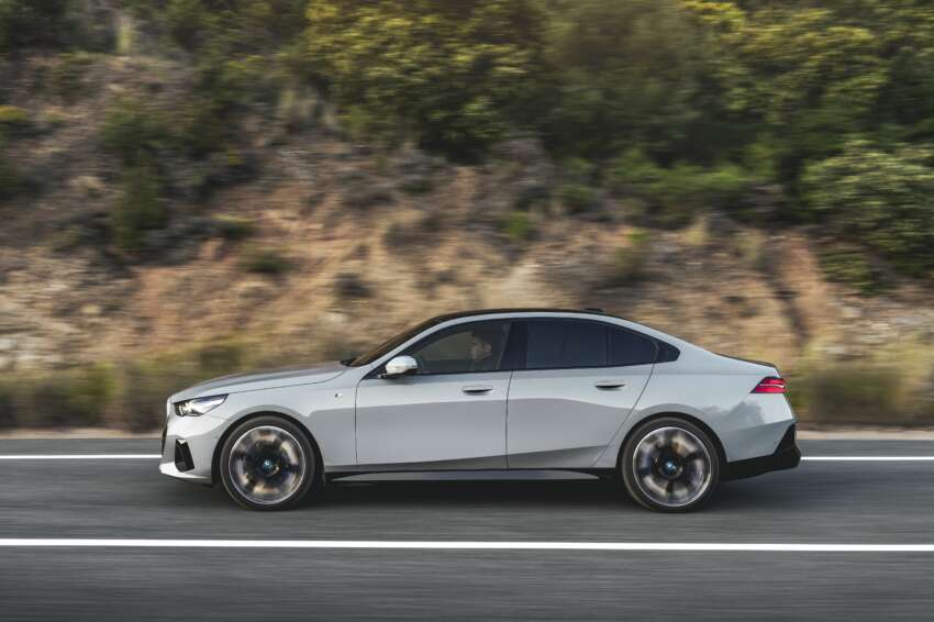 BMW i5 and 2024 BMW 5 Series G60 – M60 xDrive with up to 601 hp; AirConsole brings in-car gaming 1617650