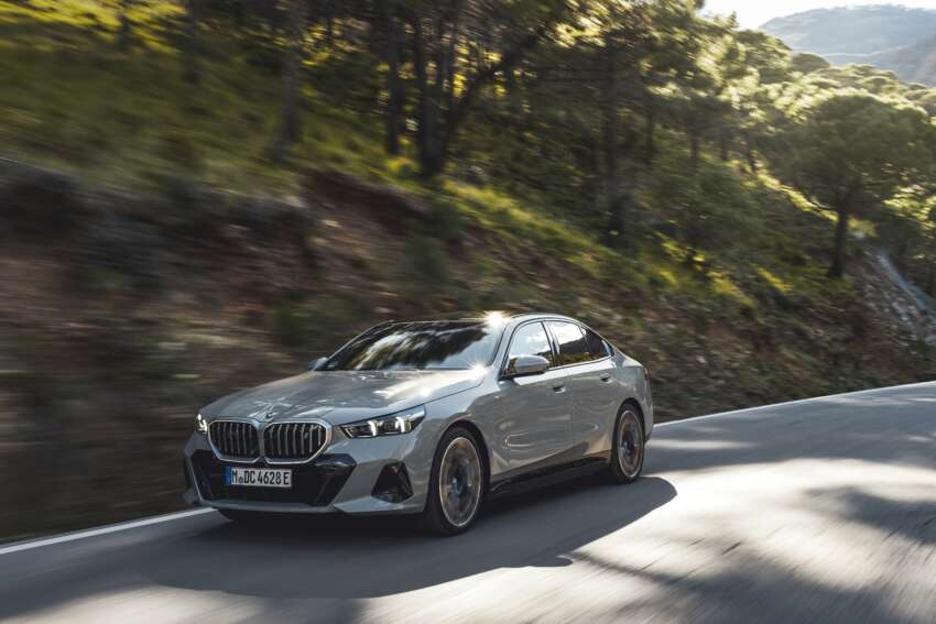 BMW i5 and 2024 BMW 5 Series G60 – M60 xDrive with up to 601 hp; AirConsole brings in-car gaming 1617667
