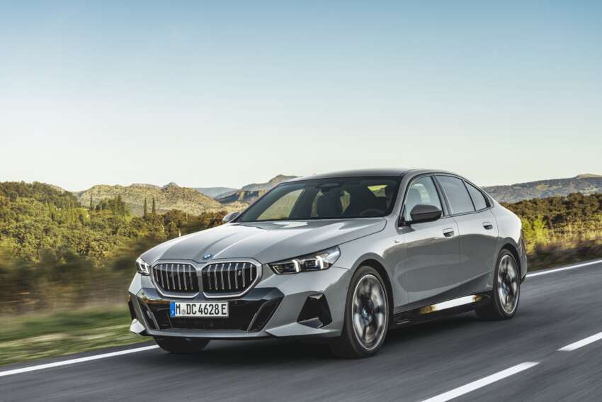 BMW i5 and 2024 BMW 5 Series G60 – M60 xDrive with up to 601 hp; AirConsole brings in-car gaming 1617683