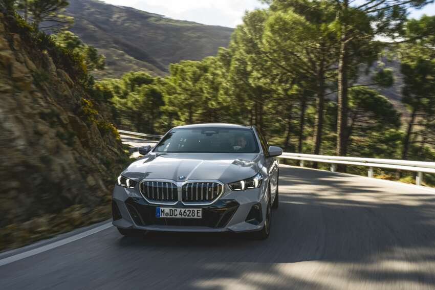 BMW i5 and 2024 BMW 5 Series G60 – M60 xDrive with up to 601 hp; AirConsole brings in-car gaming 1617730