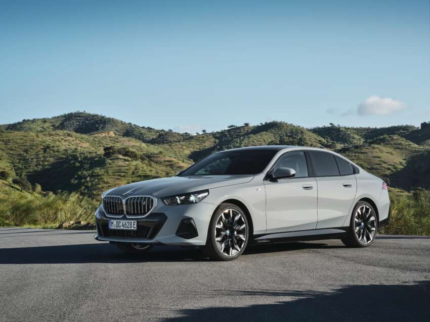 BMW i5 and 2024 BMW 5 Series G60 – M60 xDrive with up to 601 hp; AirConsole brings in-car gaming 1617781