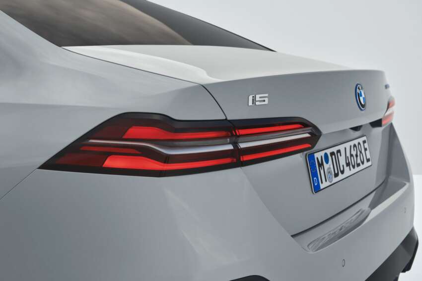 BMW i5 and 2024 BMW 5 Series G60 – M60 xDrive with up to 601 hp; AirConsole brings in-car gaming 1617814
