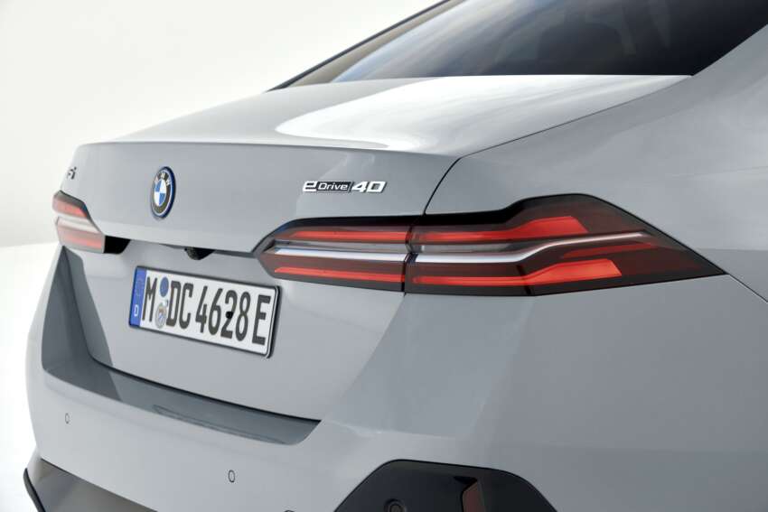 BMW i5 and 2024 BMW 5 Series G60 – M60 xDrive with up to 601 hp; AirConsole brings in-car gaming 1617818