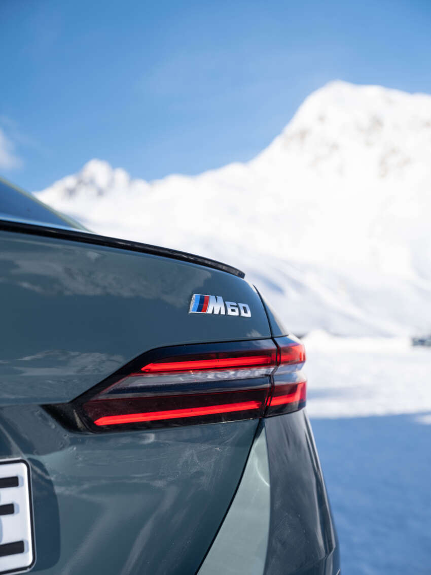BMW i5 and 2024 BMW 5 Series G60 – M60 xDrive with up to 601 hp; AirConsole brings in-car gaming 1700460