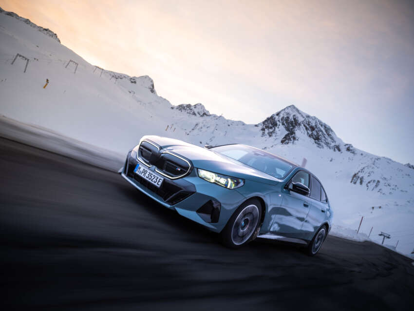 BMW i5 and 2024 BMW 5 Series G60 – M60 xDrive with up to 601 hp; AirConsole brings in-car gaming 1700502