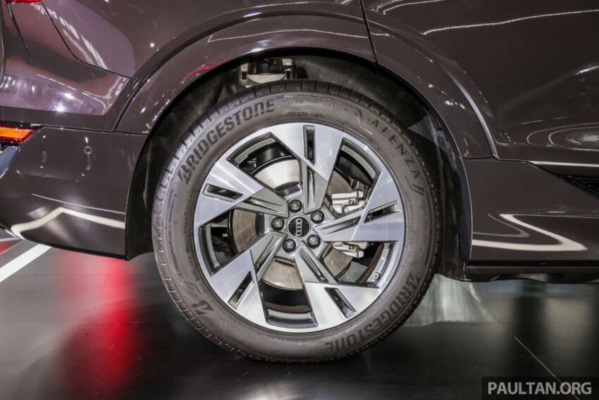 Audi Q8 e-tron 2023 dilancarkan di M’sia — jarak EV hingga 487 km, pilihan Sportback; harga dari RM384k 1628088