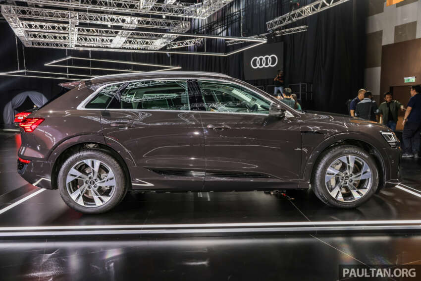 Audi Q8 e-tron 2023 dilancarkan di M’sia — jarak EV hingga 487 km, pilihan Sportback; harga dari RM384k 1628079