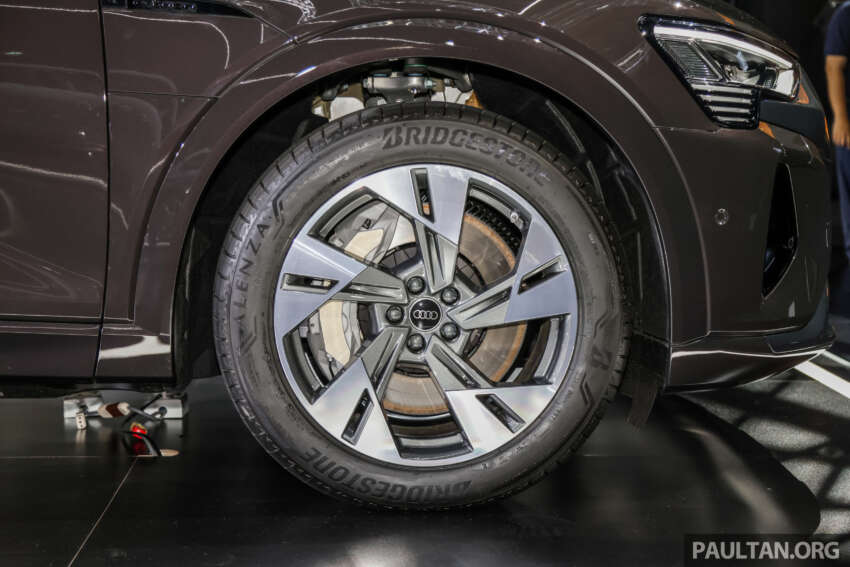Audi Q8 e-tron 2023 dilancarkan di M’sia — jarak EV hingga 487 km, pilihan Sportback; harga dari RM384k 1628082