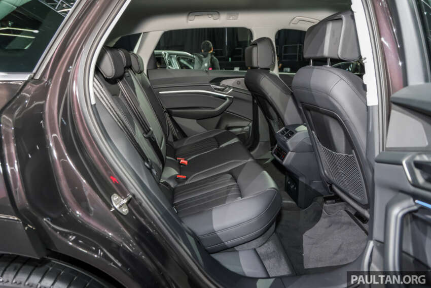 Audi Q8 e-tron 2023 dilancarkan di M’sia — jarak EV hingga 487 km, pilihan Sportback; harga dari RM384k 1628117