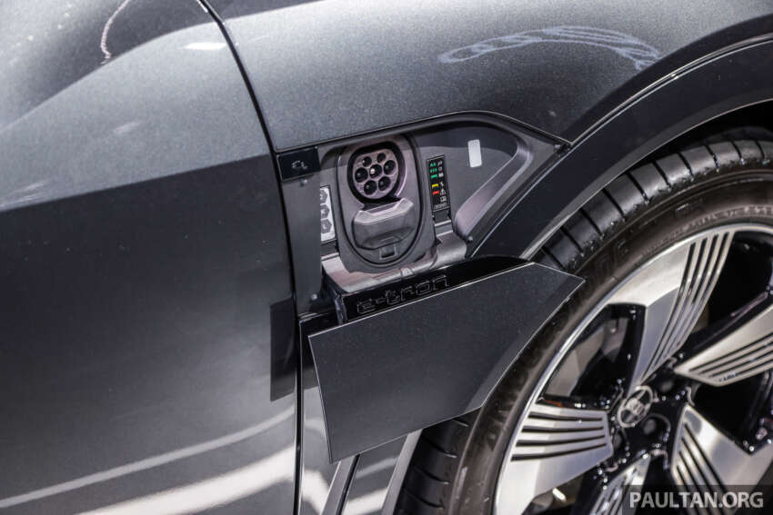 Audi Q8 e-tron 2023 dilancarkan di M’sia — jarak EV hingga 487 km, pilihan Sportback; harga dari RM384k 1628139