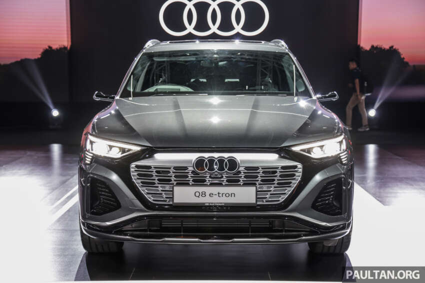 Audi Q8 e-tron 2023 dilancarkan di M’sia — jarak EV hingga 487 km, pilihan Sportback; harga dari RM384k 1628129