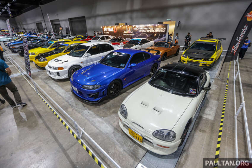 <em>Initial D</em> replica cars on display at Tokyo Auto Salon Kuala Lumpur 2023 – Panda Trueno, RedSuns RX-7s 1624284