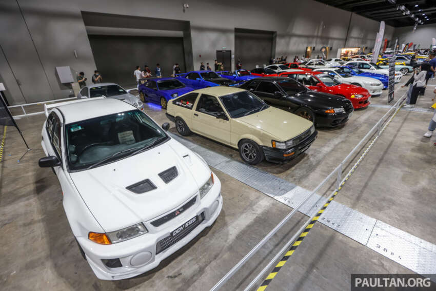 <em>Initial D</em> replica cars on display at Tokyo Auto Salon Kuala Lumpur 2023 – Panda Trueno, RedSuns RX-7s 1624297