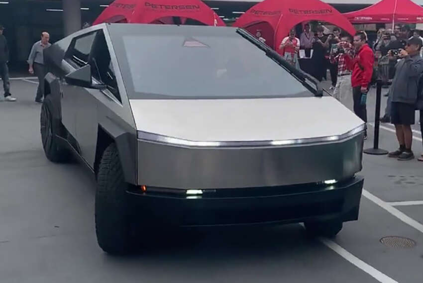 Tesla Cybertruck shows off its interior at US car meet – production EV pick-up truck to be launched soon? 1633061