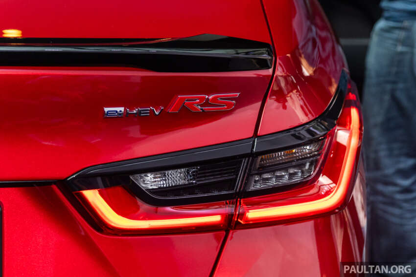 Honda City <em>facelift</em> 2023 dilancar di M’sia — lima varian termasuk hibrid, Honda Connect, dari RM84,900 1653650