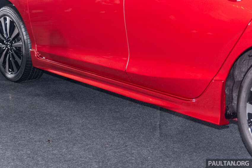 Honda City <em>facelift</em> 2023 dilancar di M’sia — lima varian termasuk hibrid, Honda Connect, dari RM84,900 1654351